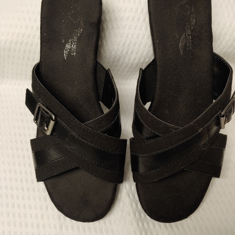 A2 BY AEROSOLES WEDGE SANDALS.  8.5